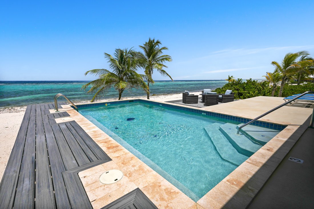 House in Rum Point, North Side, Cayman Islands 4 - 14608878