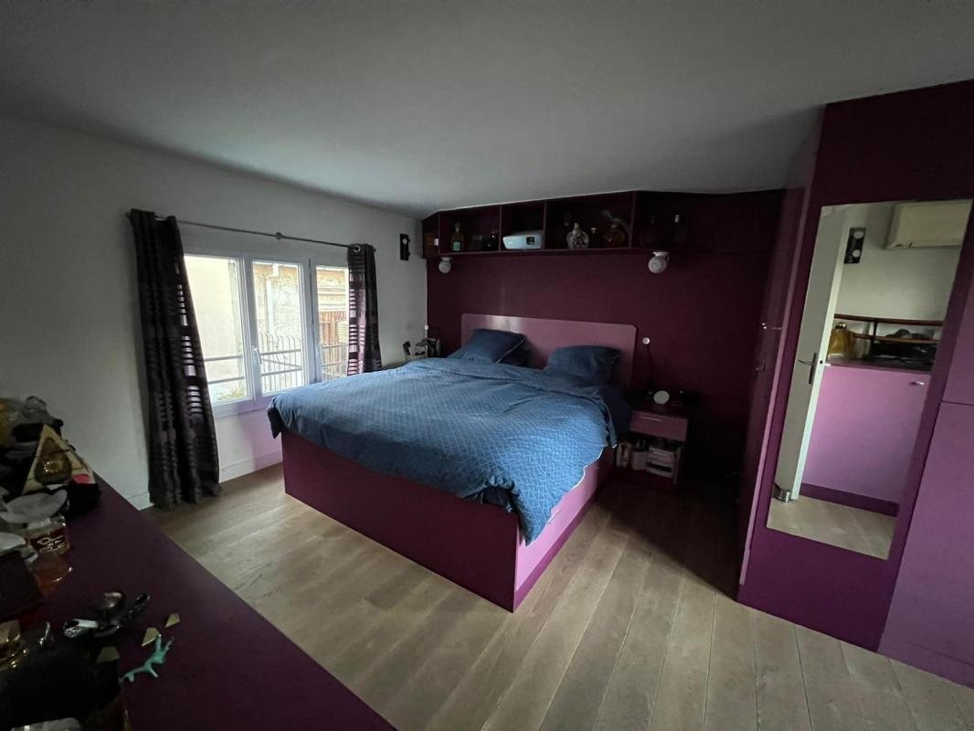 Beautiful Atypical Duplex Pyrénées / In Paris, île De France, France