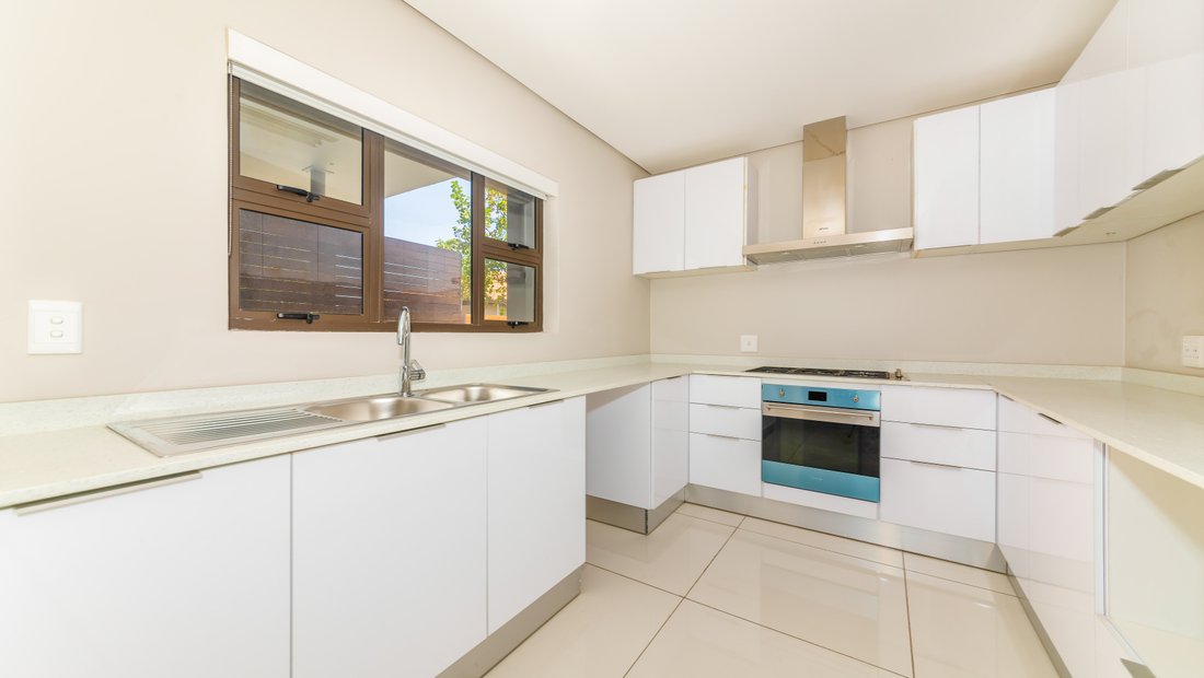 Estate in La Lucia, KwaZulu-Natal, South Africa 5 - 14609993