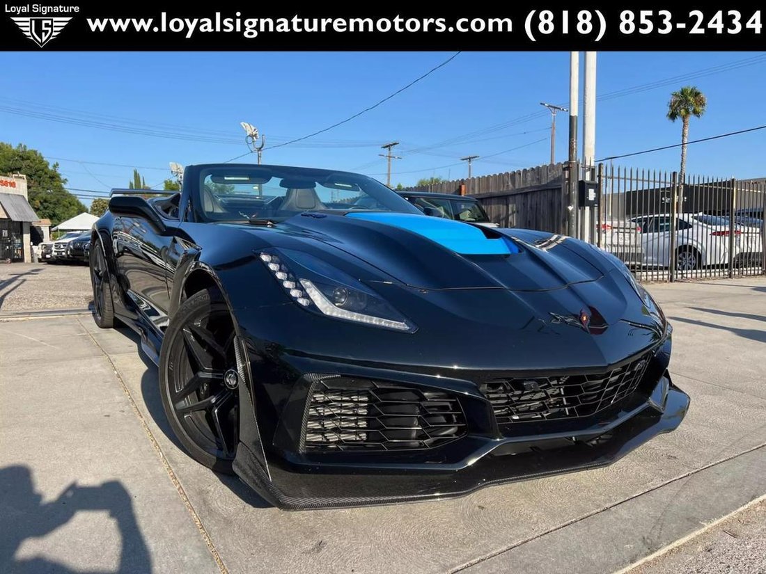 Cabriolet in Van Nuys, CA, United States 1 - 14611382