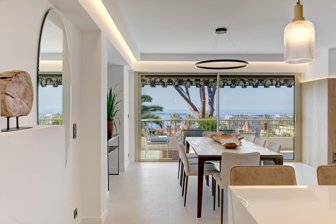 Apartment in Saint Nicolas, Cannes, France 5 - 14612170