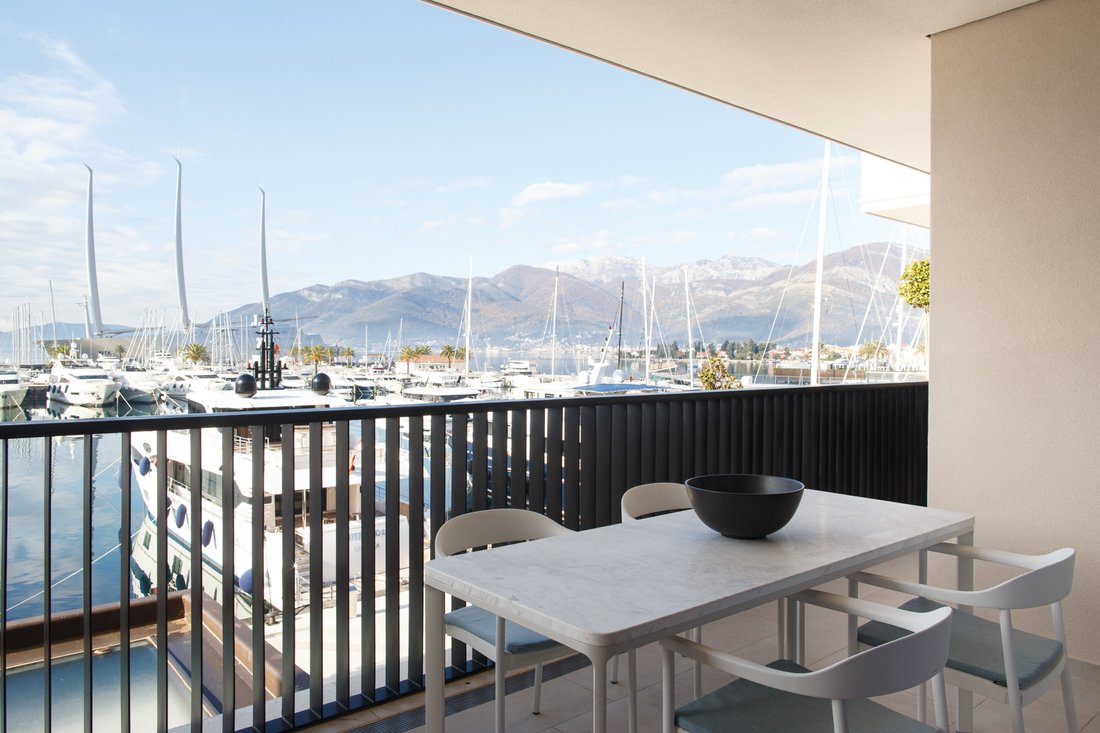 Apartment in Tivat, Tivat Municipality, Montenegro 2 - 14615258