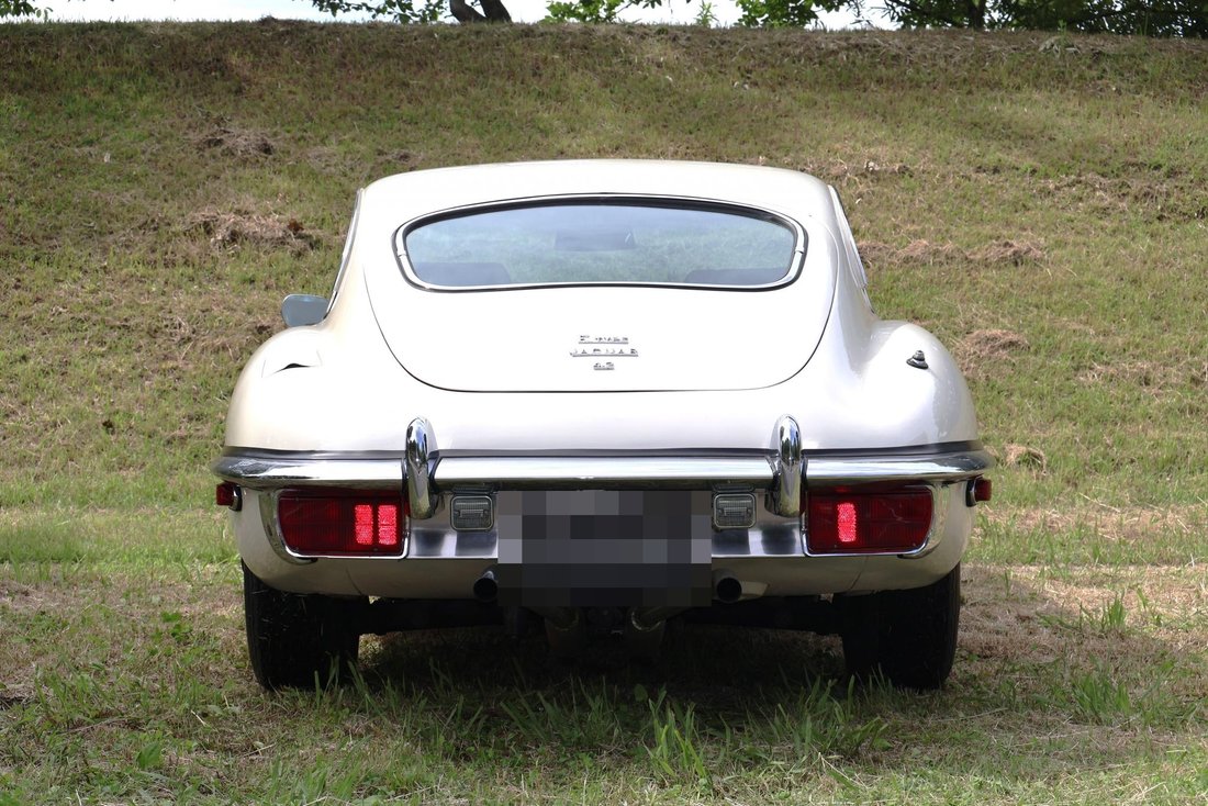 Coupe in Shinjuku City, Tokyo, Japan 4 - 14614792
