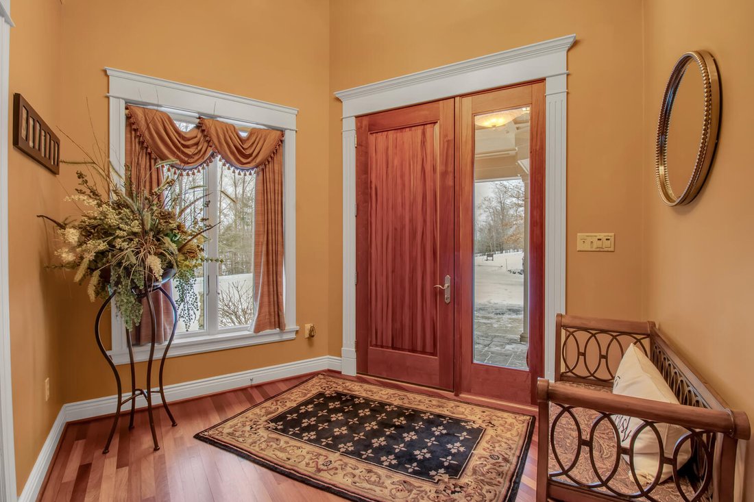 Dry Creek Manor In Eden, New York, United States For Sale (14612855)