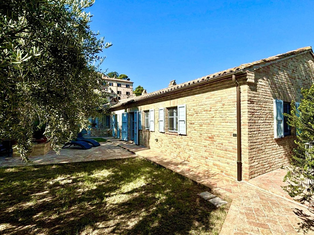 Villa in Cupra Marittima, Marche, Italy 1 - 14613942