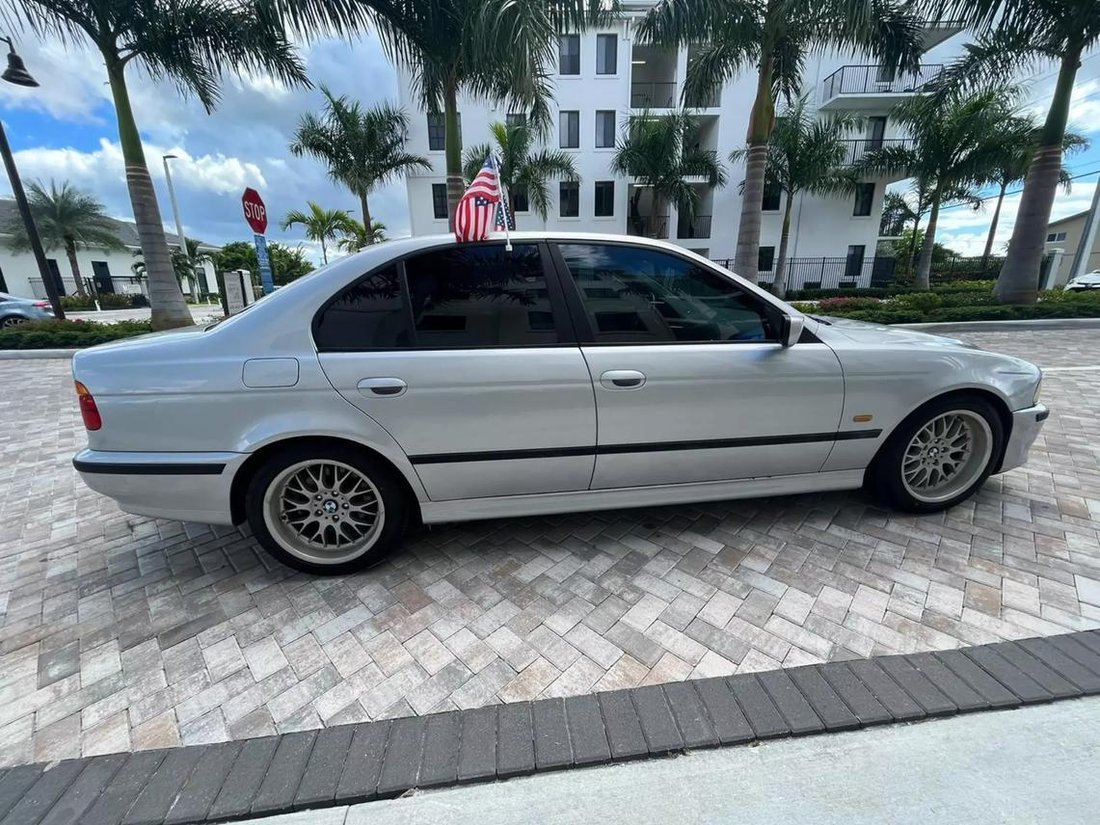 Sedan in Fort Lauderdale, Florida, United States 4 - 12560432