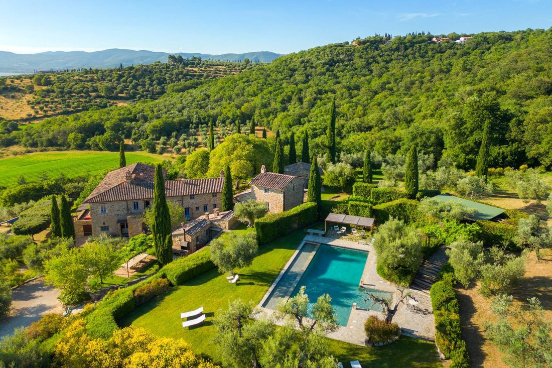 Casa en San Feliciano, Umbría, Italia 1 - 13900651