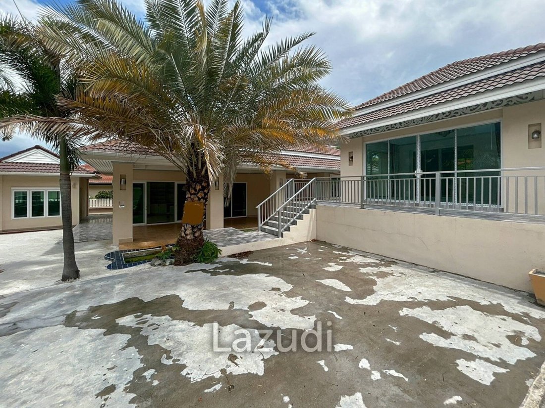 Villa in Hua Hin, Prachuap Khiri Khan, Thailand 1 - 14618275