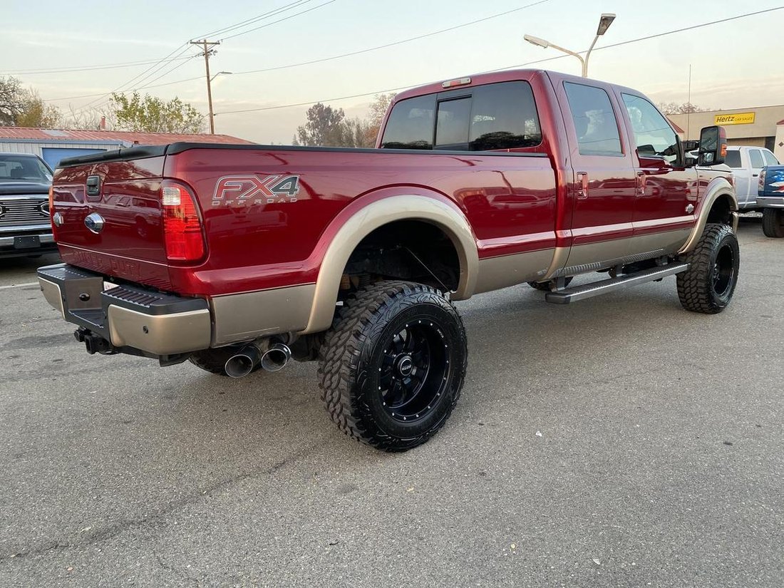Pickup in Highland Park, Illinois, United States 4 - 12550073