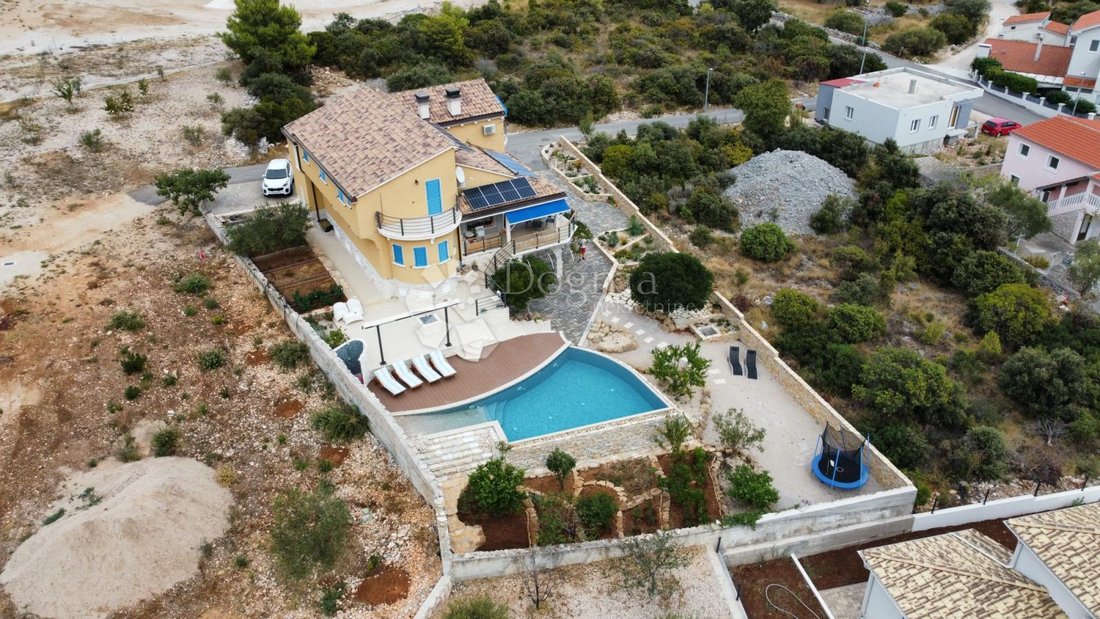 House in Brodarica, Sibenik-Knin County, Croatia 2 - 14616560