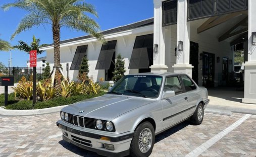 1990 BMW 3-Series 325i 2D Sedan in Fort lauderdale, FL, United States 1
