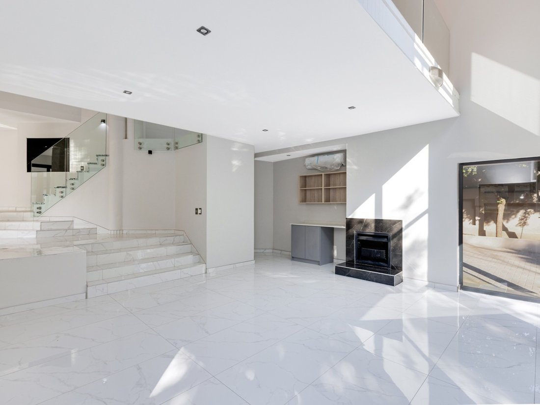 House in Chartwell, Gauteng, South Africa 4 - 14616667