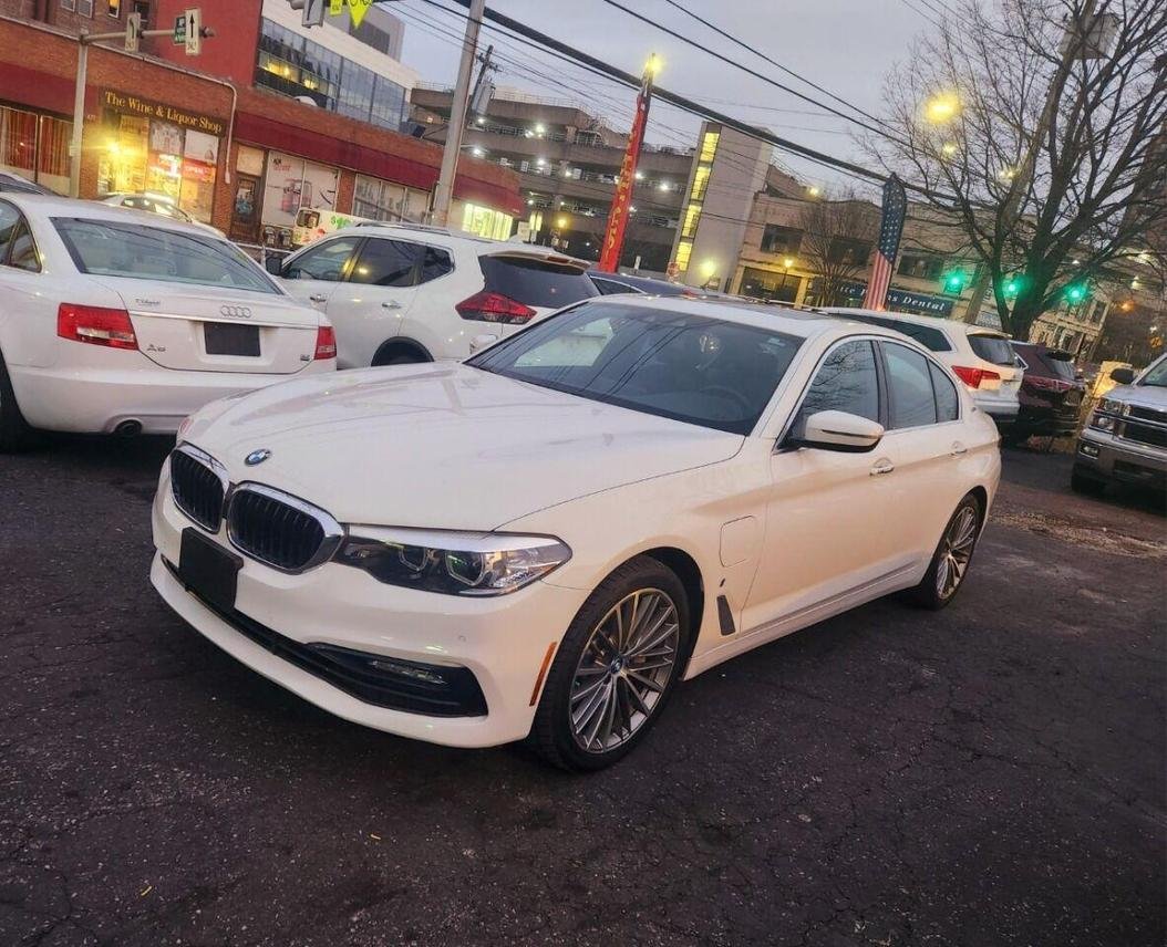 Sedan in White Plains, NY, United States 2 - 13544014