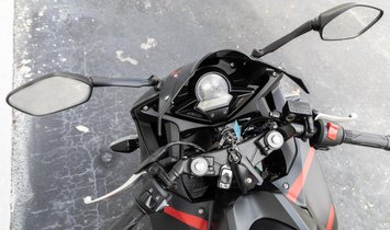 2019 HONDA CBR300R