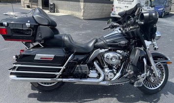 2012 Harley-Davidson FLHTCU Ultra Classic EG