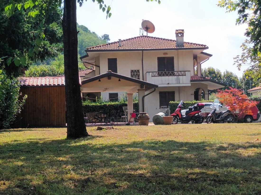 Country House in Camaiore, Tuscany, Italy 2 - 14620991