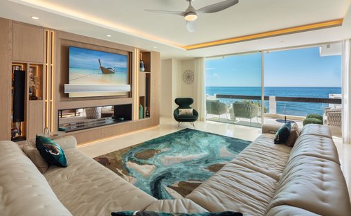 Penthouse in Marbella, Andalusia, Spain 1
