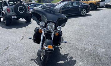 2012 Harley-Davidson FLHTCU Ultra Classic EG