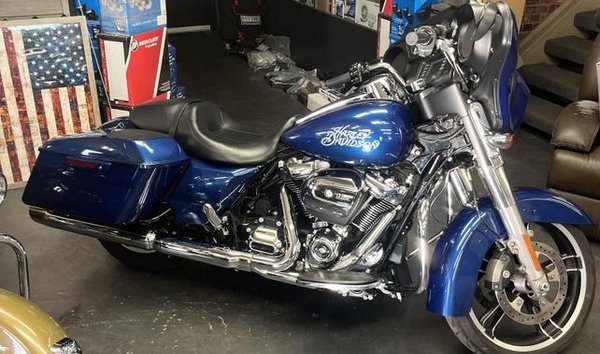 2018 Harley Davidson Street Glide (13114330)