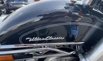 2012 Harley-Davidson FLHTCU Ultra Classic EG
