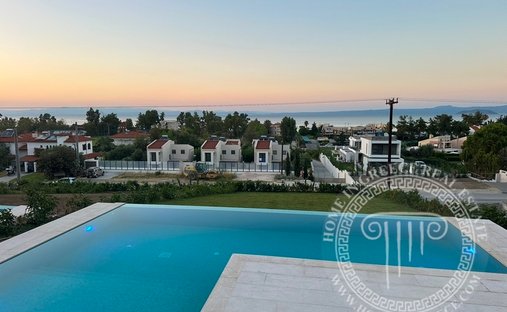 Villa in Pallini Municipal Unit, Macedonia and Thrace, Griechenland 1