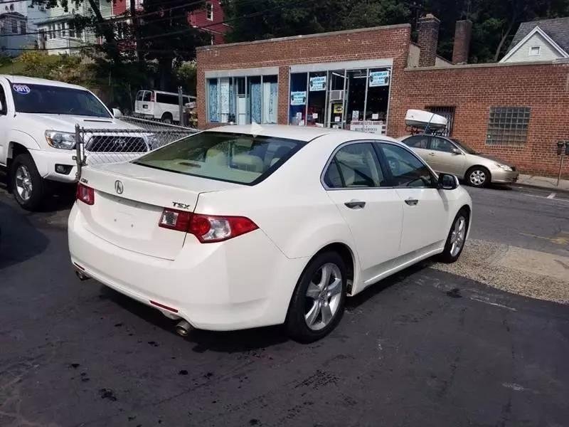 Sedan in White Plains, NY, United States 3 - 13543262