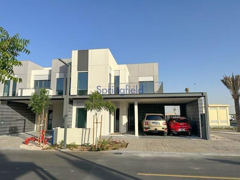 Land in United Arab Emirates 1 - 14624356