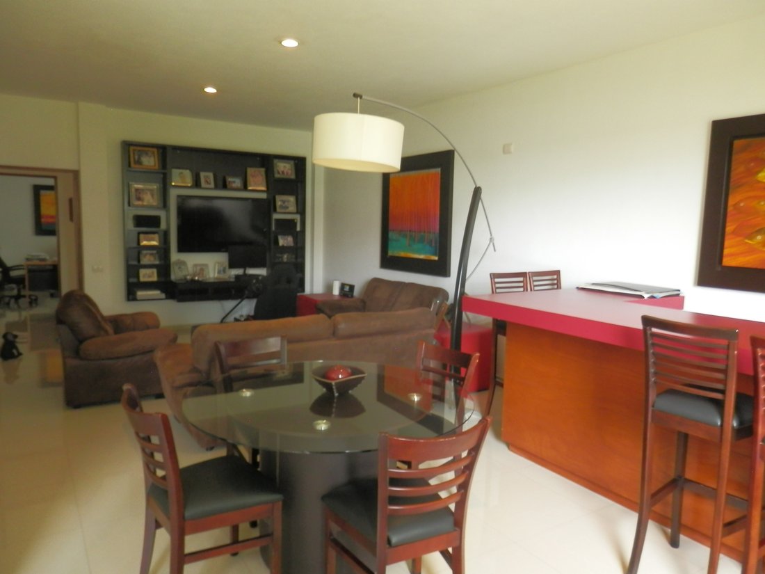 Casa Los Laureles Venta In Celaya, Guanajuato, Mexico For Sale (14626451)