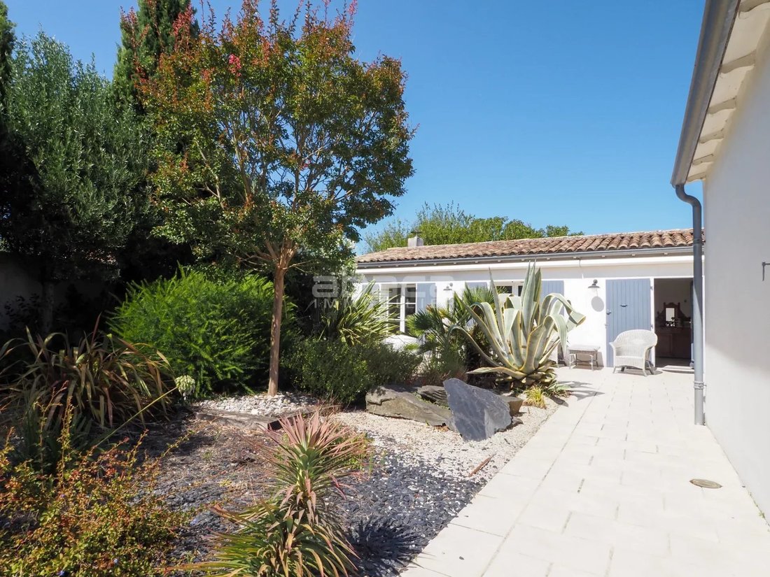 Le Bois Plage En Re Near In Le Bois Plage En Ré, Nouvelle Aquitaine