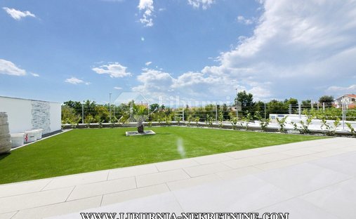 Apartment in Malinska, Primorje-Gorski Kotar County, Croatia 1