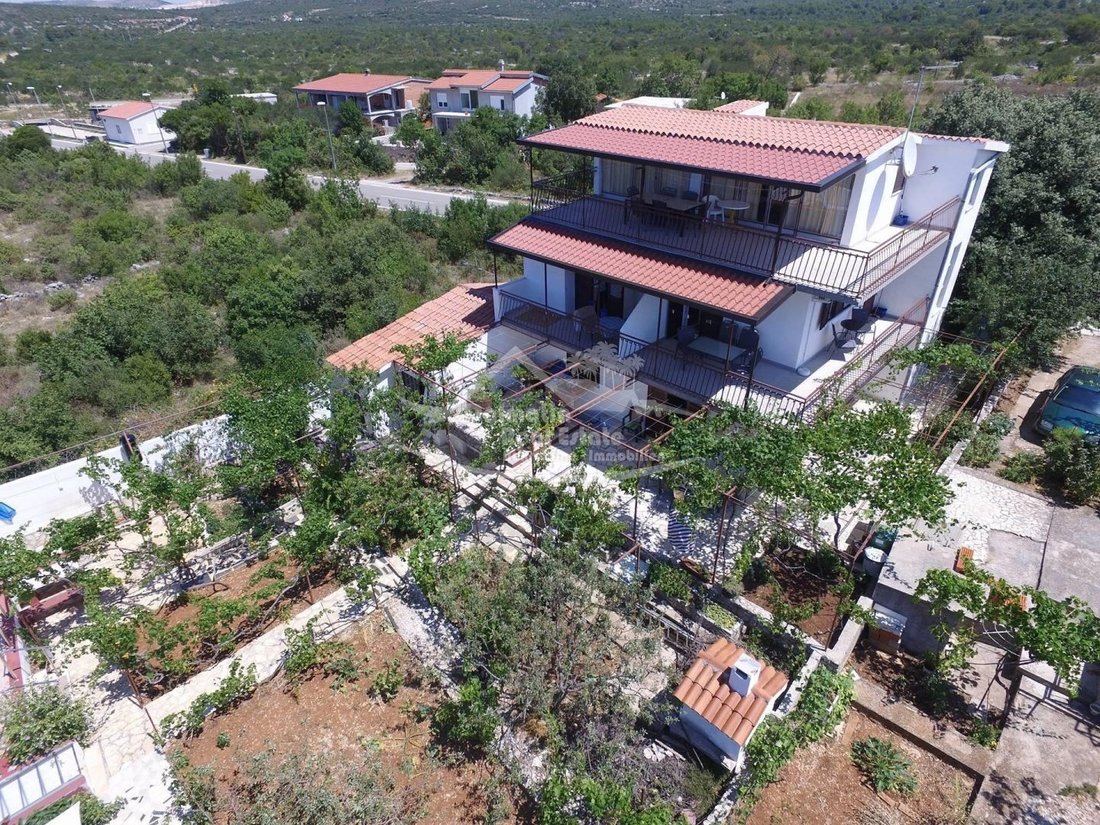 House in Primosten, Sibenik-Knin County, Croatia 1 - 14627400
