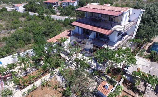 Casa a Capocesto, Regione di Sebenico e Tenin, Croazia 1