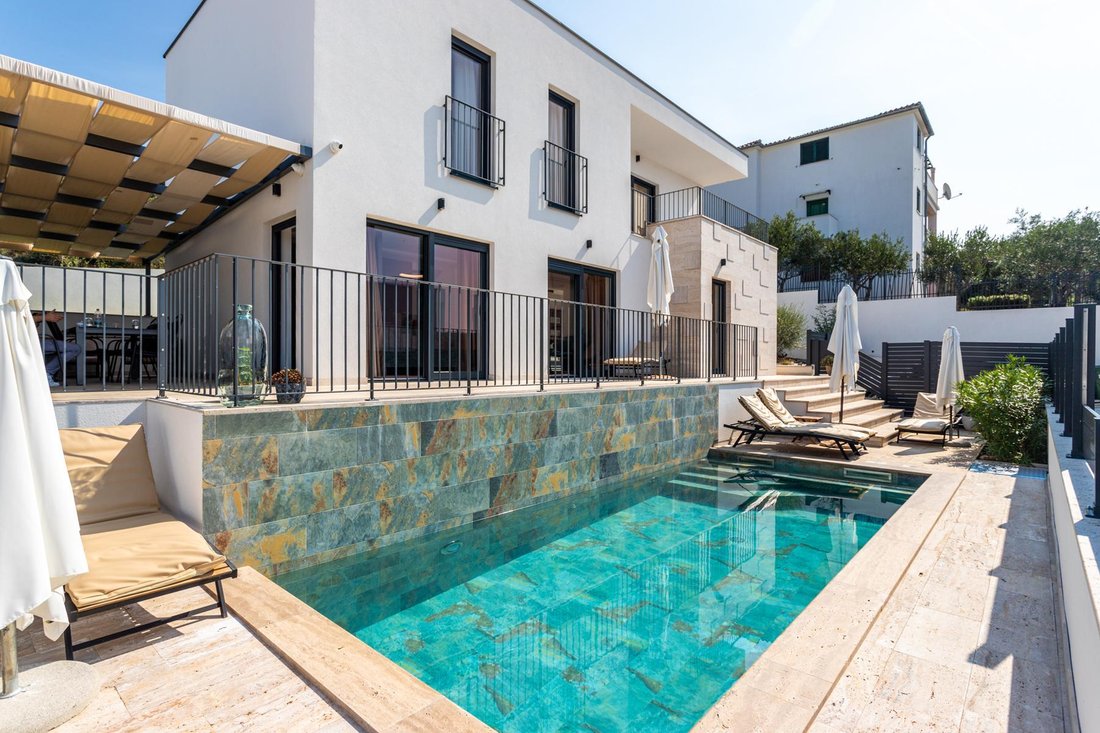 Villa in Sevid na Moru, Split-Dalmatia County, Croatia 1 - 14628870