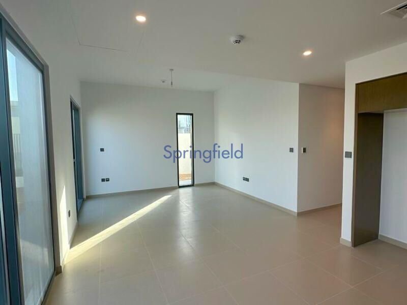 Land in United Arab Emirates 2 - 14627281