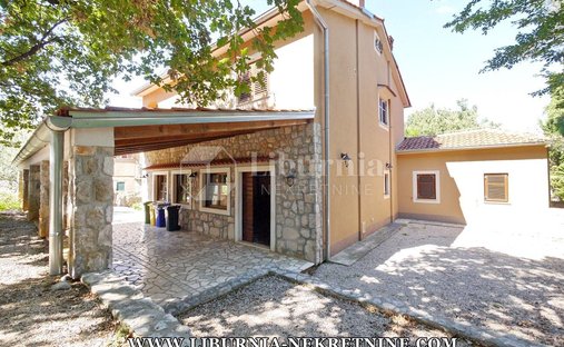 House in Malinska, Primorje-Gorski Kotar County, Croatia 1