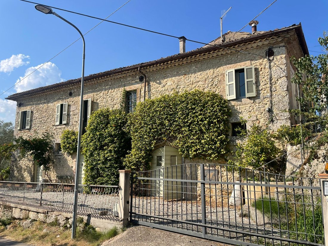 Villa in Arpino, Lazio, Italy 1 - 14626624