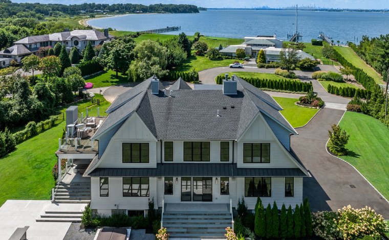 Luxury homes for sale in Port Washington, New York | JamesEdition