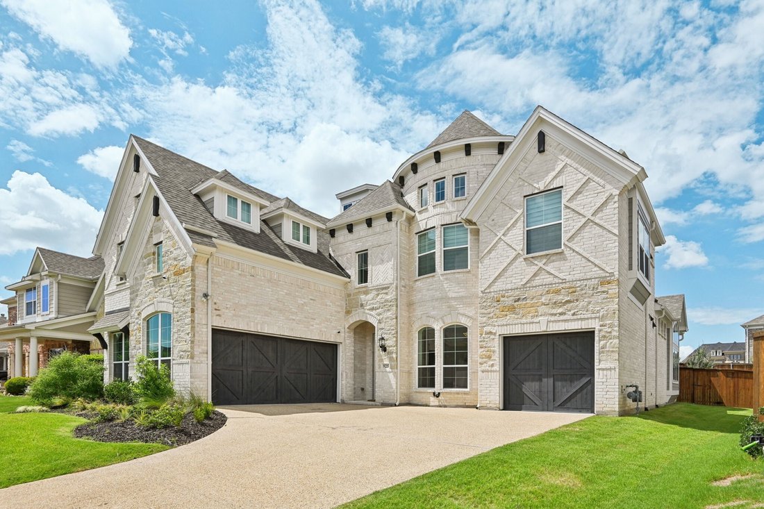 Residential Savannah In Cross Roads, Texas, United States For Sale