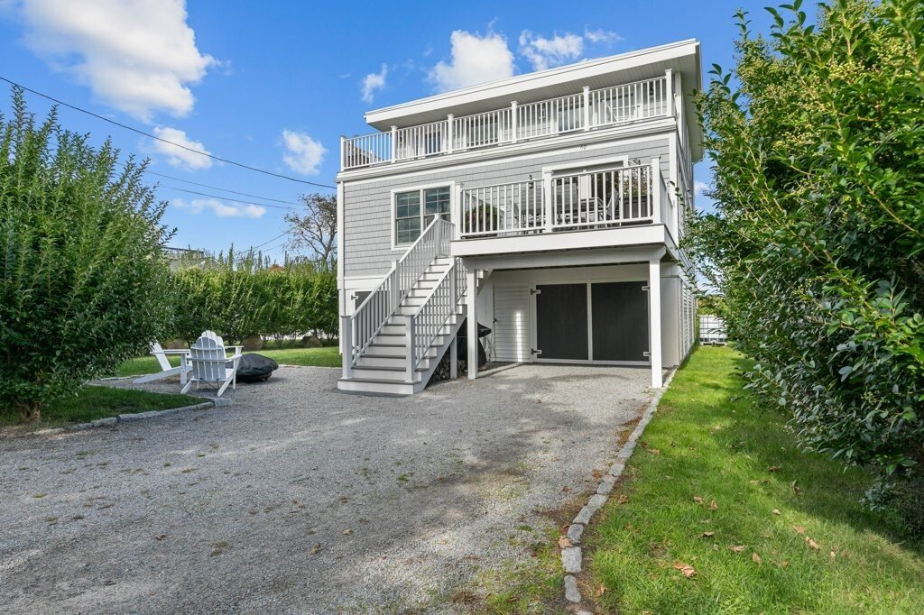 Residential Tiverton In Tiverton, Rhode Island, United States For Sale