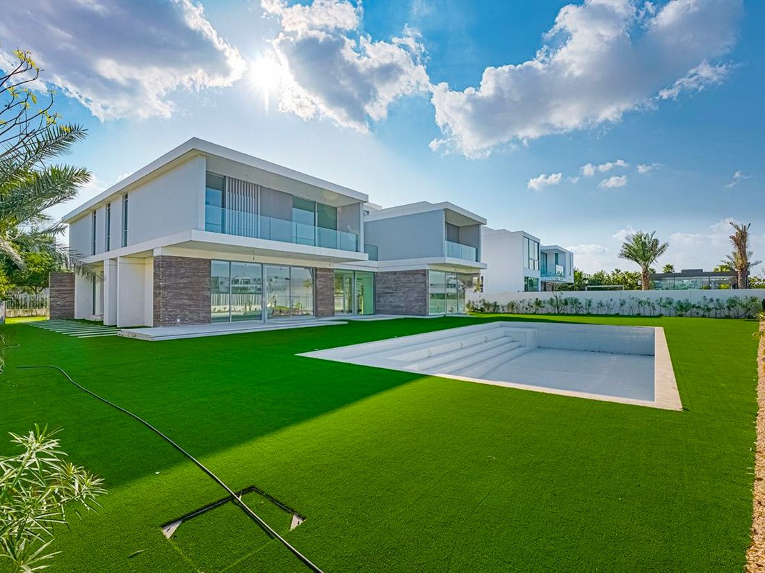 Villa in Hadaeq Sheikh Mohammed Bin Rashid, Dubai, United Arab Emirates 1 - 14645714