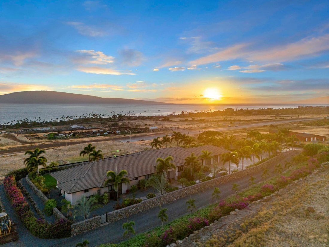 House in Lahaina, Hawaii, United States 3 - 14638075