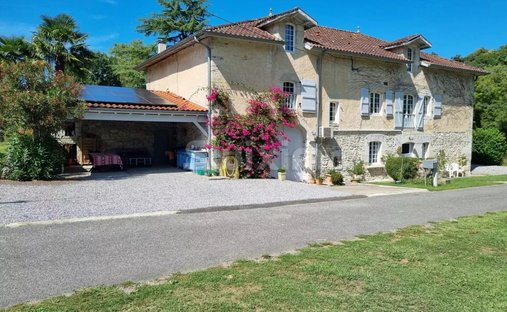 House in Bidache, Nouvelle-Aquitaine, France 1