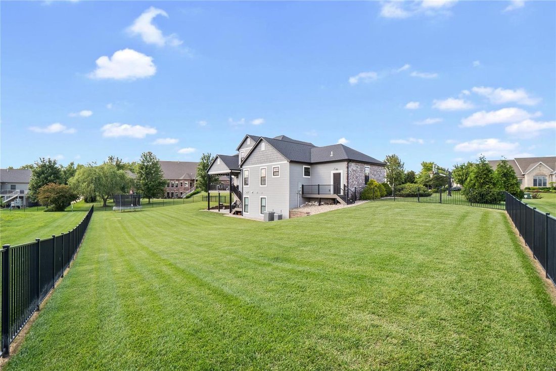 Residential Columbia In Columbia, Illinois, United States For Sale