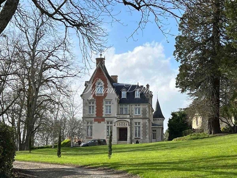 Château des Rêves: A 19th-Century Fairy-Tale Castle in 25 Hectares of Enchanted Forest