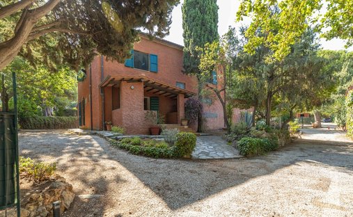 Villa in Center, Campiglia Marittima, Tuscany 1