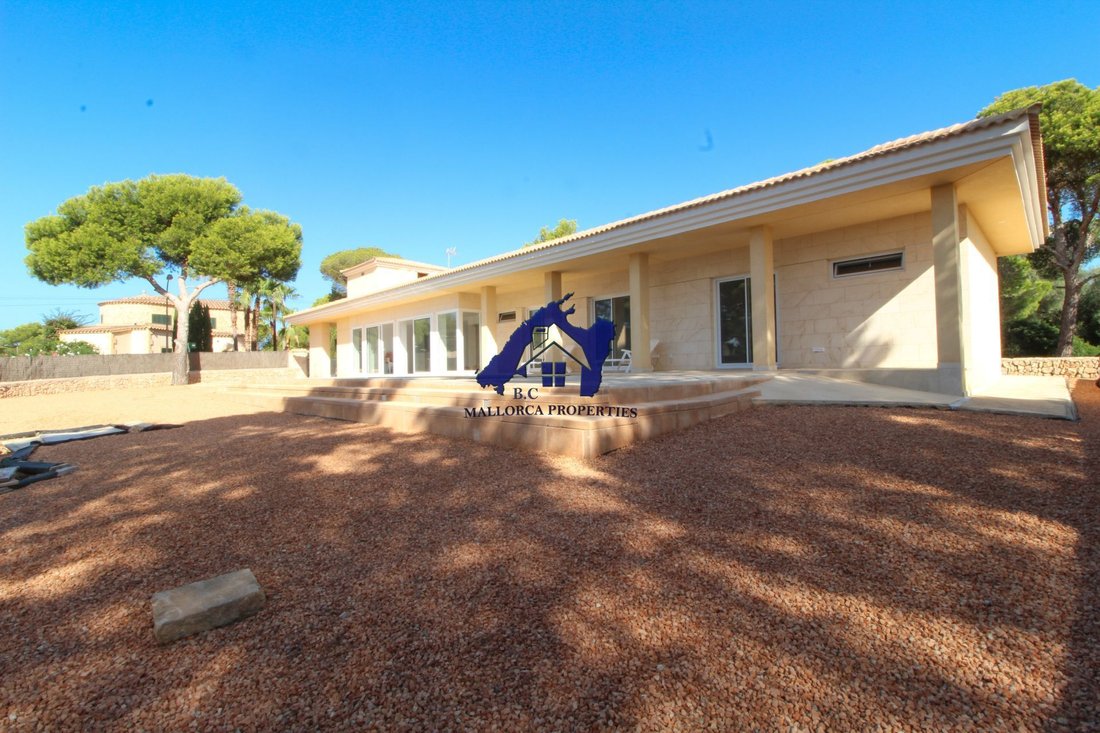 Chalet in Llucmajor, Balearic Islands, Spain 3 - 14658859