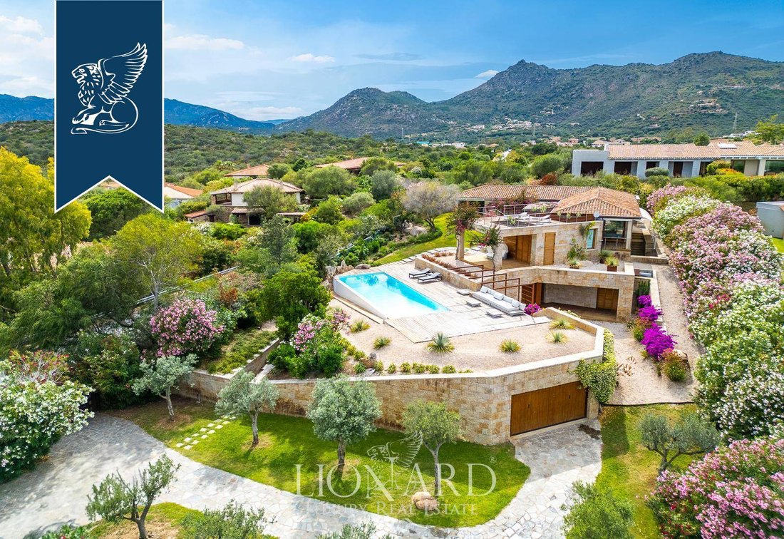 Villa in Puntaldia, Sardinia, Italy 1 - 14654796