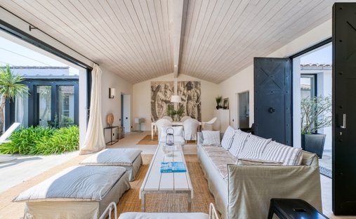 House in Loix, Nouvelle-Aquitaine, France 1