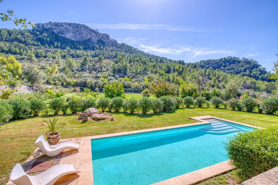 Villa in Esporles, Balearic Islands, Spain 1 - 13706014