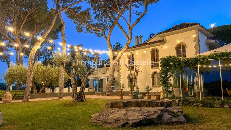 Villa en Passignano sul Trasimeno, Umbría, Italia 1 - 14651758